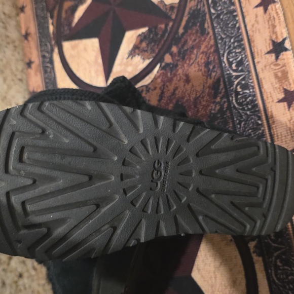 UGG Black Knit Footwear - Picture 9 of 10